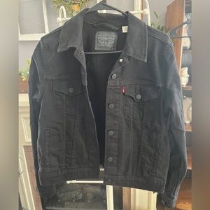 New without Tags Levi’s black Trucker jean jacket size L